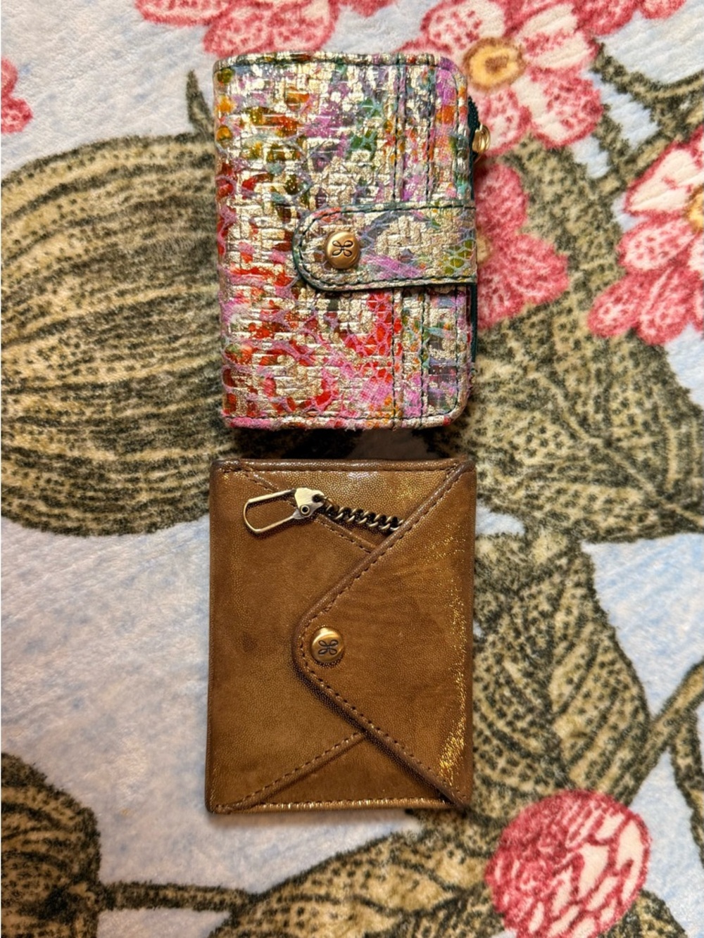 HOBO Compact Wallets - Picture 2 of 4